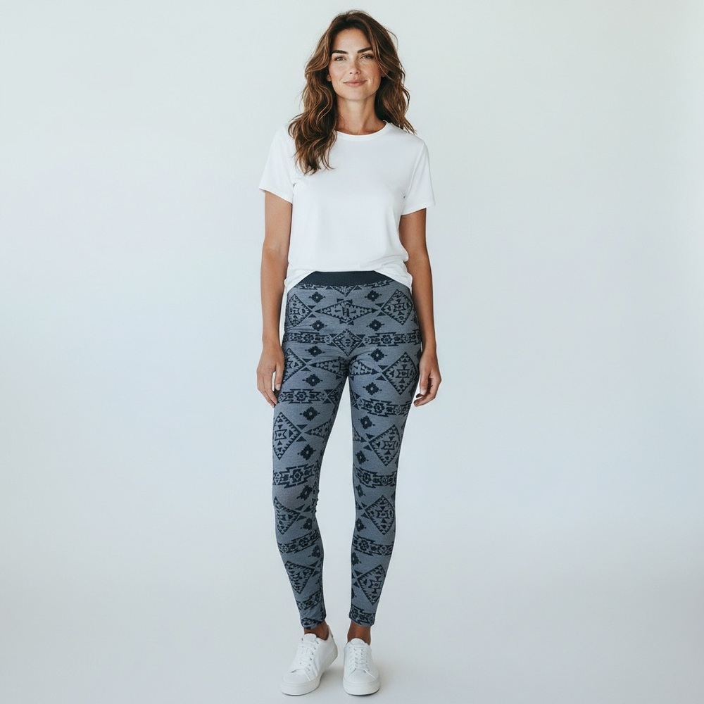 No Boundaries Women LG (11-13) Black Gray Tribal‎ Geometric Leggings